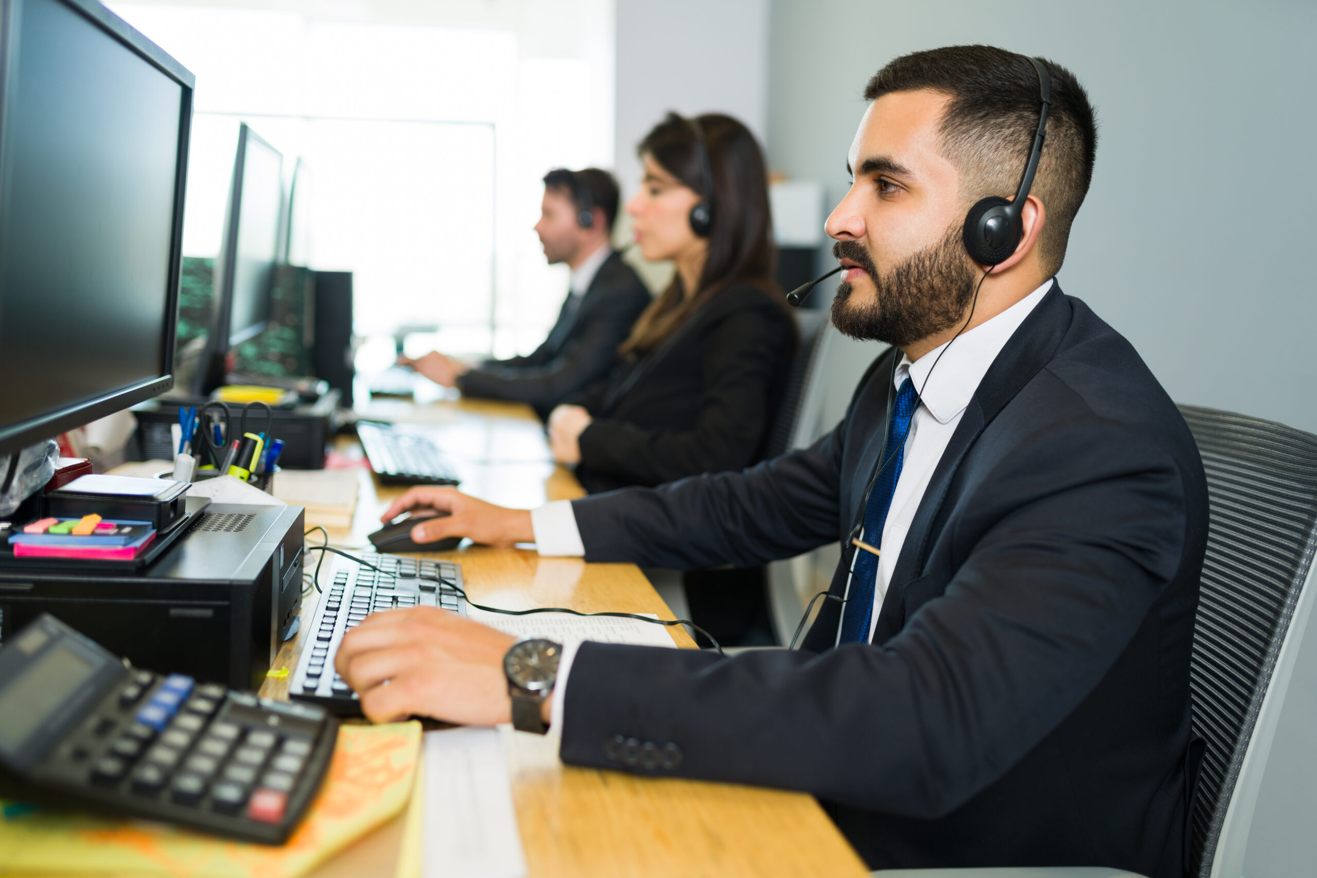 Call Center Agent from Castell Infosys